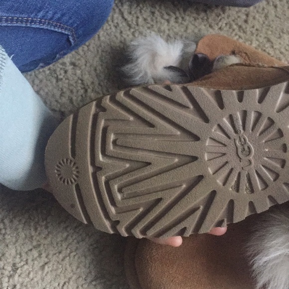 Ugg boots - Picture 3 of 4